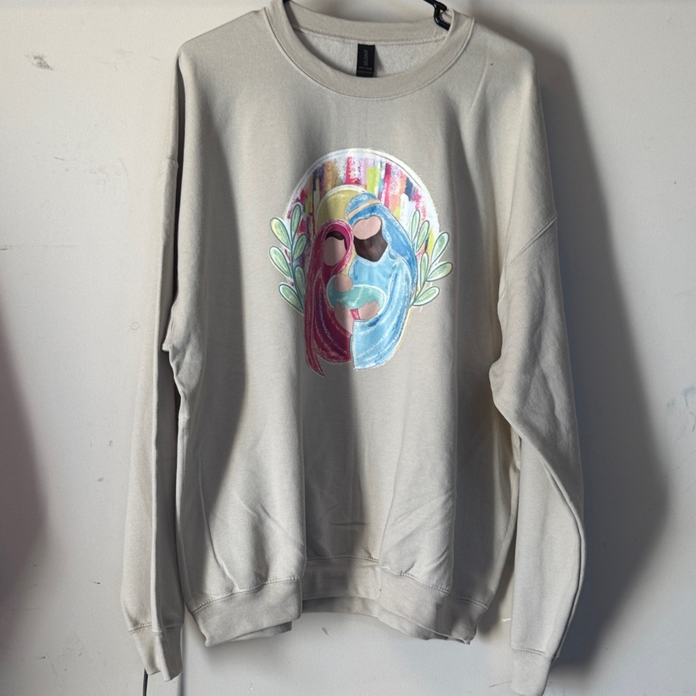 Gildan Beige Sweatshirt with Colorful Graphic